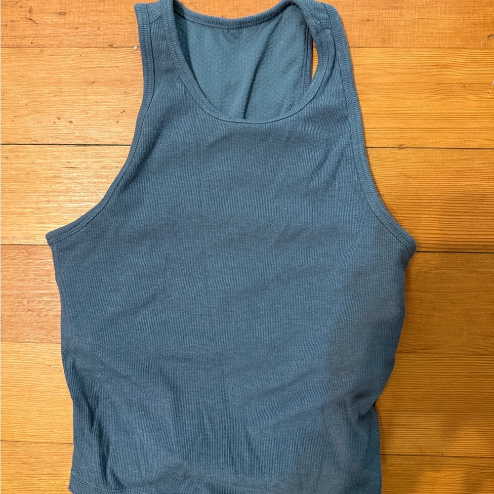 Vuori Blue Fitted Sleeveless Tank Top- Pluto pause style